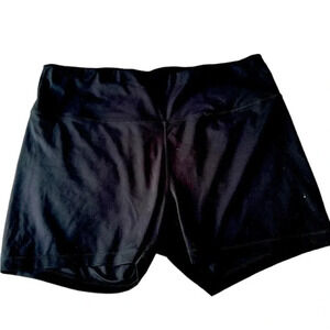 3X Yogalogic Black biker shorts in excellent condition. Worn 1x by me!